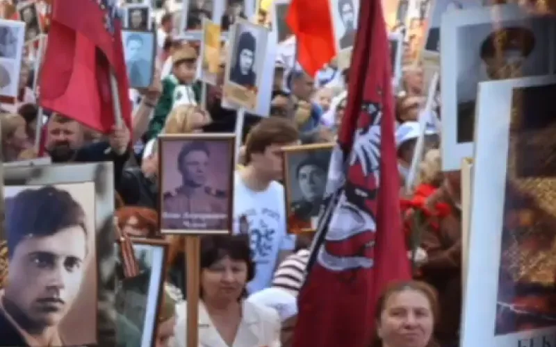 Более 50 000 человек приняли участие в акции «Бессмертный полк» в Барнауле 