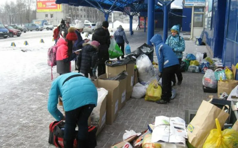 Техника, бумага, металл: барнаульцы сдали вторсырьё на переработку 