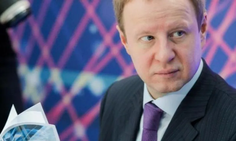 Губернатор Алтайского края Виктор Томенко принял участие в обсуждении инфраструктурных проектов на встрече с министром транспорта РФ