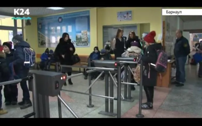 «Безопасная школа»: как современные технологии помогают учителям и родителям