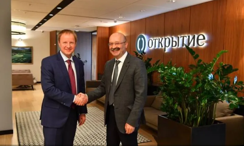 Виктор Томенко встретился с президентом правления банка «Открытие»