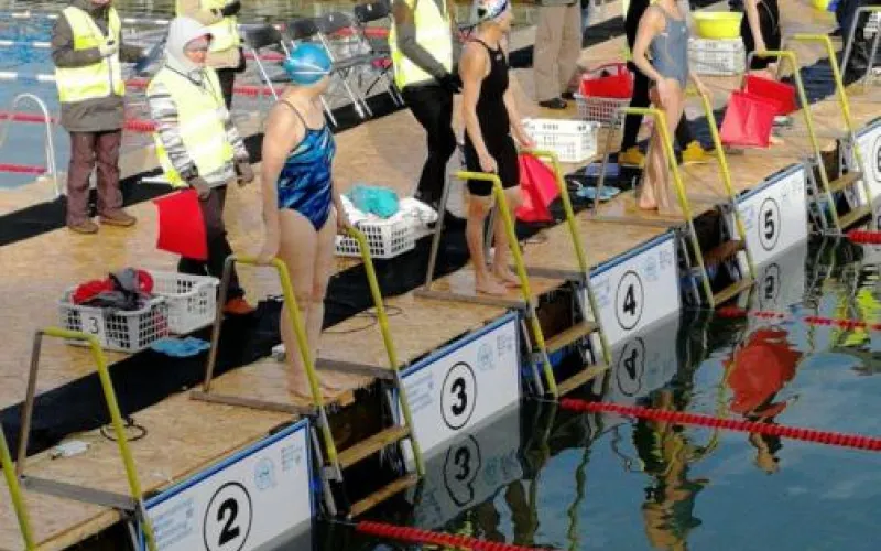 Алтайские пловцы привезли 20 медалей с чемпионата мира по зимнему плаванию