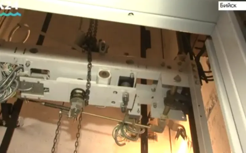 Капитальный ремонт лифтов проводят в Бийске 