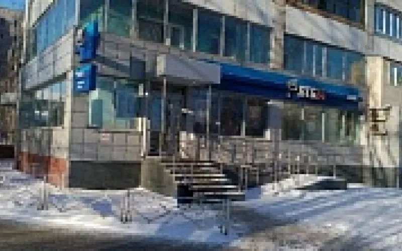 Злоумышленники пытались вскрыть банкомат в Барнауле, наполнив его пропаном