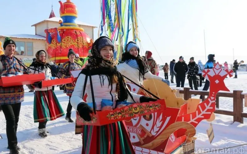 Около 33 тысяч гостей побывало на фестивале «Сибирская Масленица» в Алтайском крае