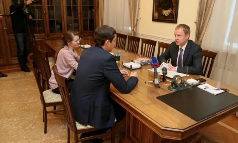 Виктор Томенко встретился с российским писателем и политиком Сергеем Шаргуновым