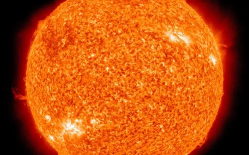 Барнаульцы смогут увидеть пятна на Солнце