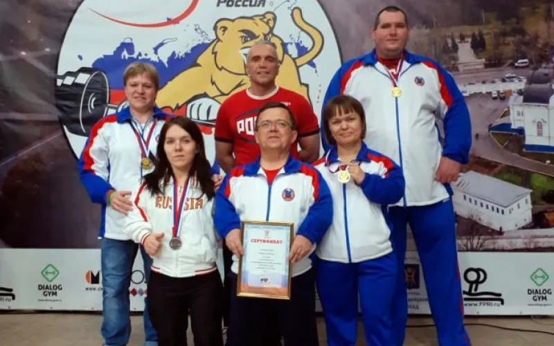 Пауэрлифтеры из Алтайского края завоевали три золотые и одну бронзовую медали на чемпионате России 