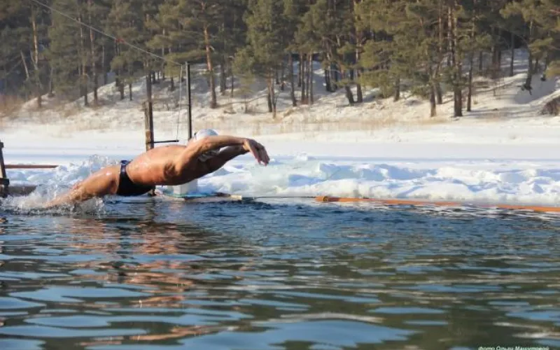 Чемпионат Алтайского края по зимнему плаванию, посвящённый 100-летию Вооружённых Сил, пройдёт в Барнауле