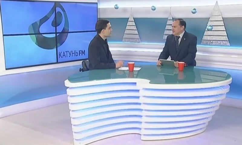 «Интервью дня»: редактор «Катунь ФМ-Милицейская волна» Павел Корнеев