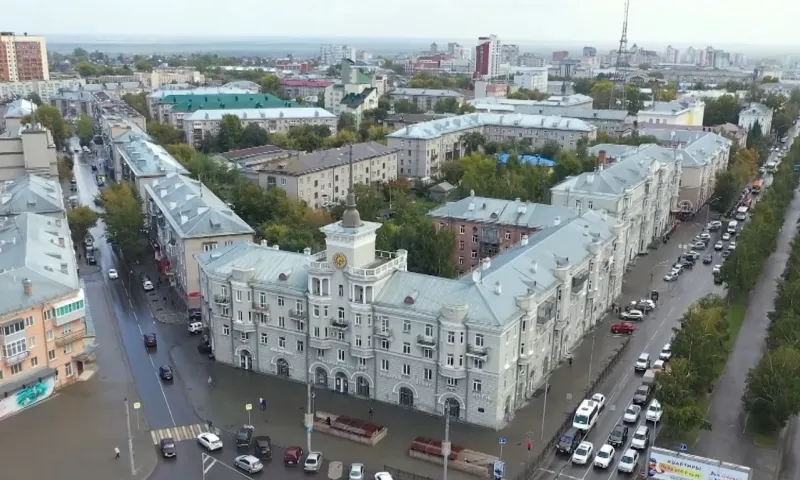 Барнаульцы пожаловались на неприятный запах в городе. Водоканал заявил, что очистные сооружения не являются причиной вони
