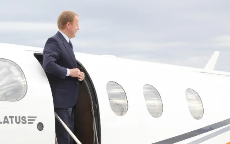 Фото: врио губернатора Алтайского края Виктор Томенко прибыл в Барнаул