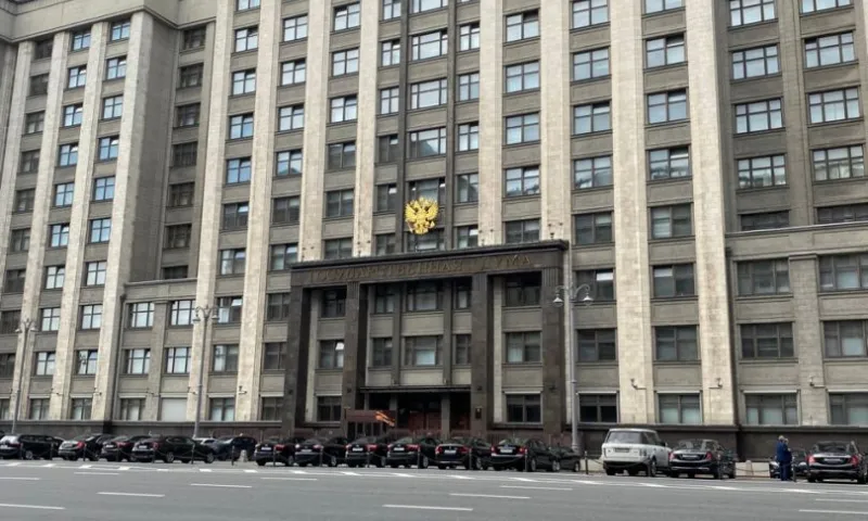 Депутаты не хотят поднимать нижнюю границу призывного возраста в РФ