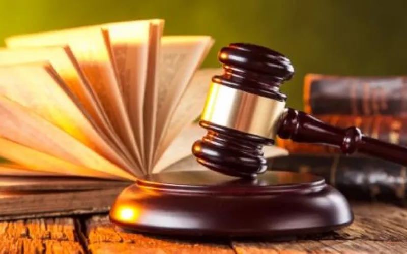 Александр Карлин подписал постановление об обеспечении граждан юридической помощью в Алтайском крае