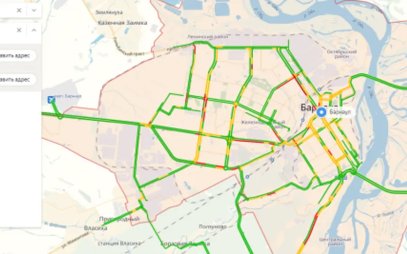 Автомобилисты Барнаула начали новый день в восьмибалльных пробках