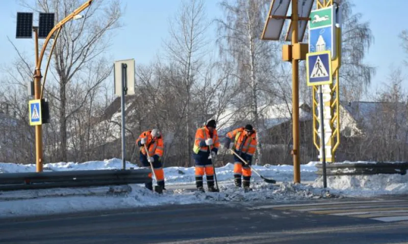 Работу дорожников на трассах проверили в Алтайском крае