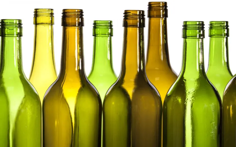 Магазины могут возобновить прием стеклотары у жителей России