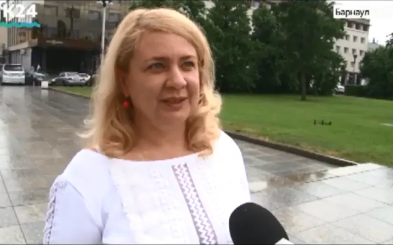 Как болели барнаульцы за Россию на матче с Уругваем