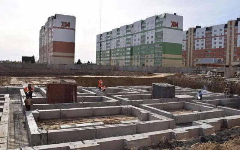 Барнаульцы могут наблюдать за строительством образовательных учреждений онлайн