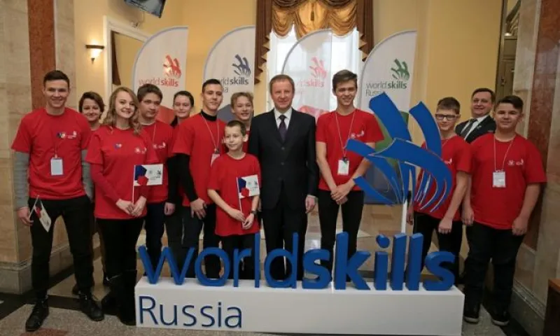 Виктор Томенко поздравил победителей чемпионата WorldSkills Russia – 2018 