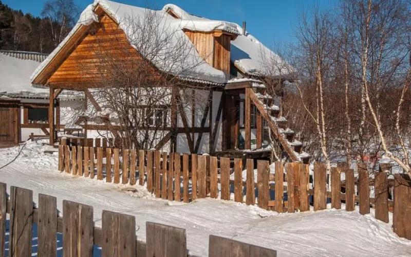 Государство будет строить деревянные дома для россиян 