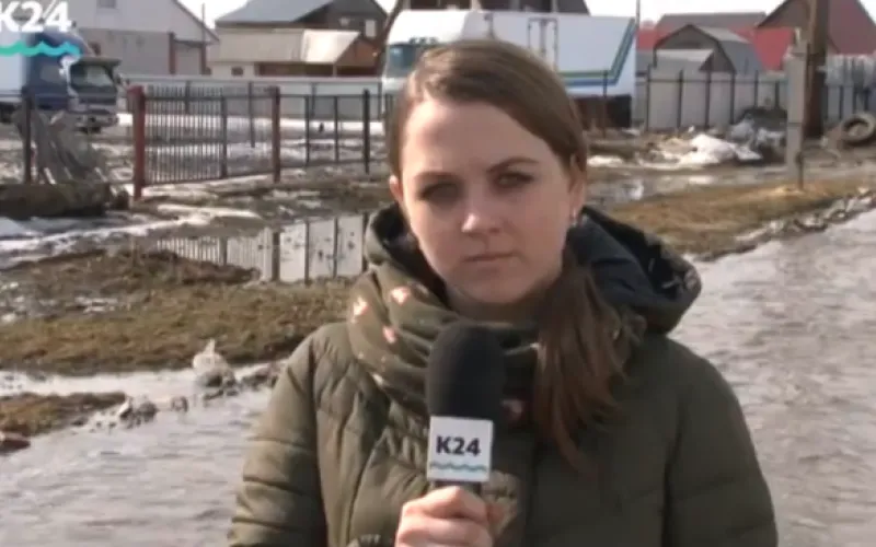 Вода затопила улицы во Власихе 