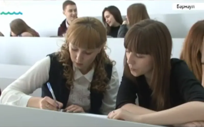 Игра «Финансовый бой» прошла в Барнауле