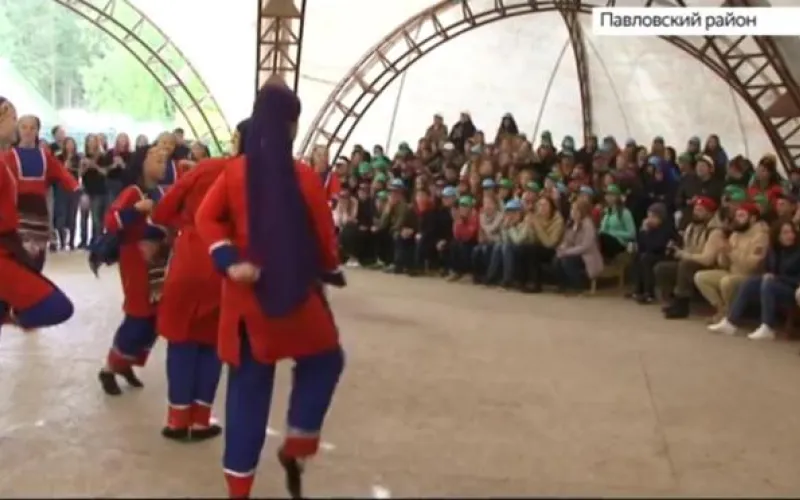 Форум молодёжного движения «Школа жизни» прошёл в Павловске