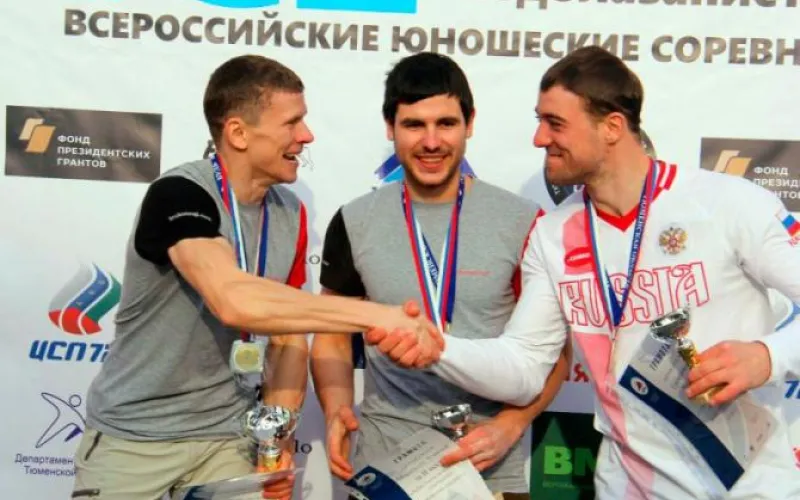 Алтайский спортсмен занял третье место на этапе Кубка России по ледолазанию