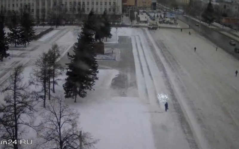 Веб-камеры К24: сильная метель в Барнауле 