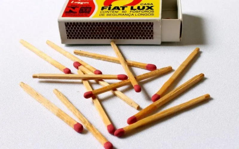 Ребёнок в Тюменцевском районе умер от ожогов после игры со спичками 