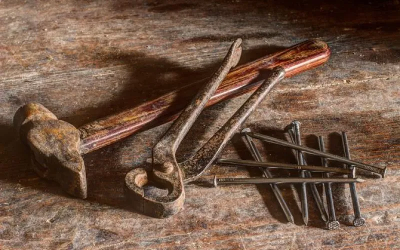 Почти 1,5 млн рублей украл мошенник у жителей Барнаула