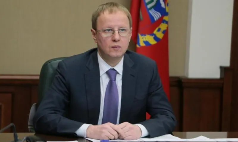 Виктор Томенко и председатель АКЗС Александр Романенко поздравили алтайских учёных