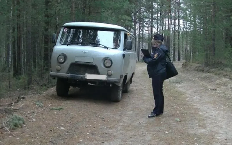 Автомобиль скорой помощи угнали в Алтайском крае