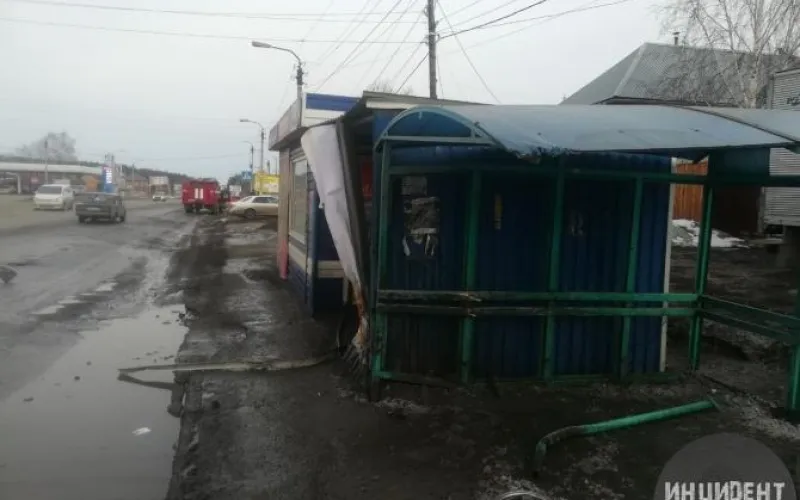 Нетрезвый водитель въехал в автобусную остановку в Бийске