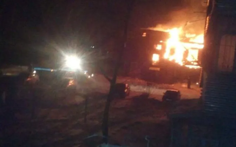 Сильный пожар произошёл в Бийске 