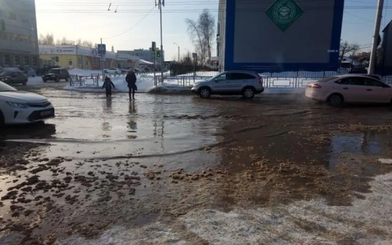Коммунальная авария произошла на улице Юрина в Барнауле