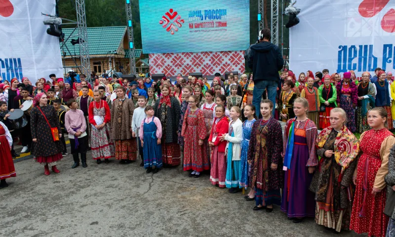 Публикуем программу фестиваля «День России на Бирюзовой Катуни»