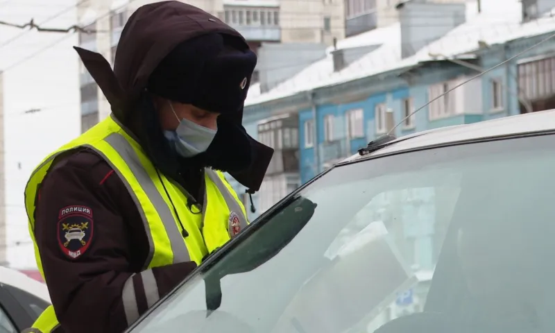 Сплошные проверки должников проводят на дорогах Барнаула