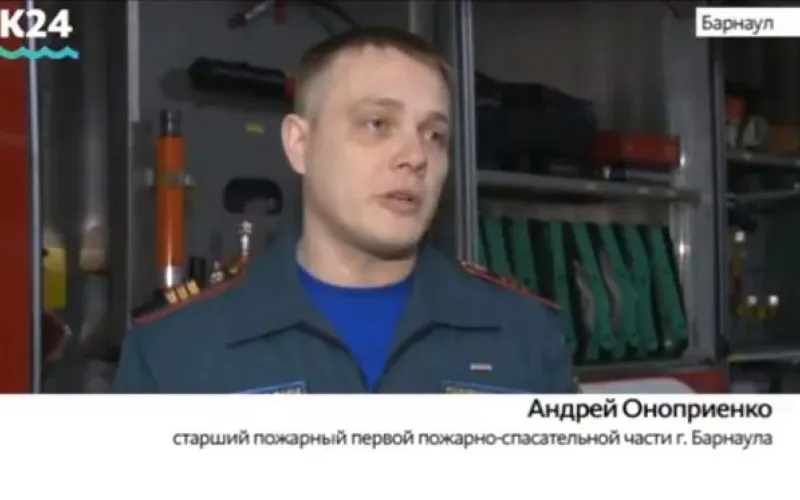 Рассказываем о спасателе, снявшем от первого лица ликвидацию пожара в историческом здании Барнаула
