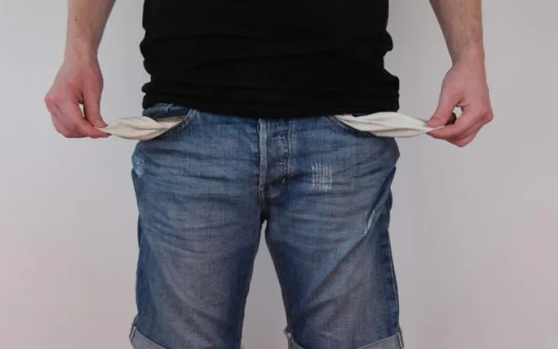 Барнаульца обманули в кредитном агентстве на 67 тыс. рублей