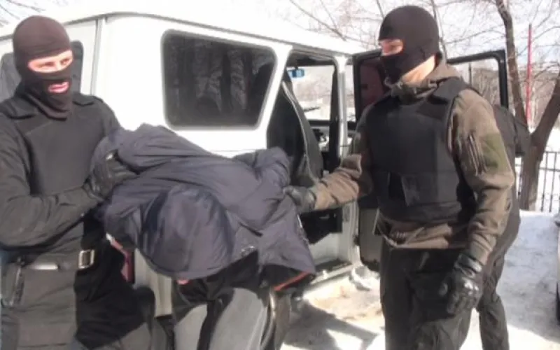 Полицейские задержали мошенников, обманувших барнаульцев на 1,5 млн рублей