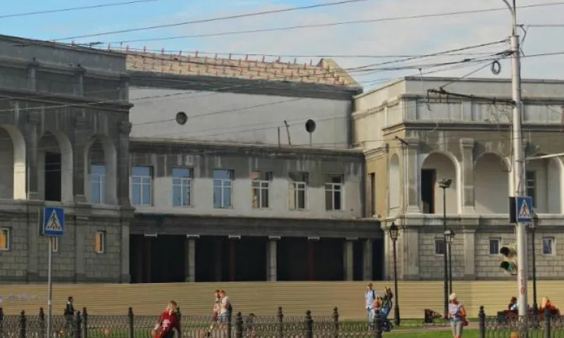Строительство Государственного художественного музея Алтайского края возобновили в Барнауле