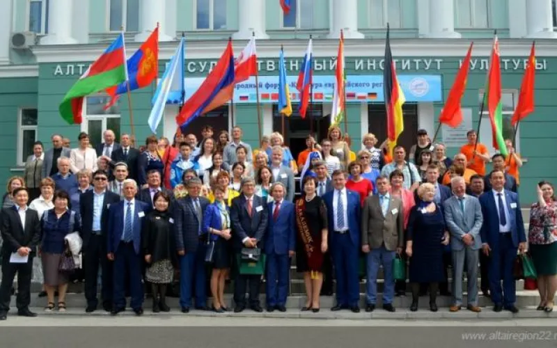 Форум «Культура евразийского региона» открыли в Алтайском крае