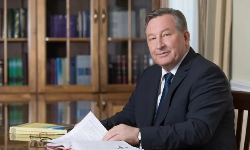 Президент России поблагодарил Карлина за развитие страны 