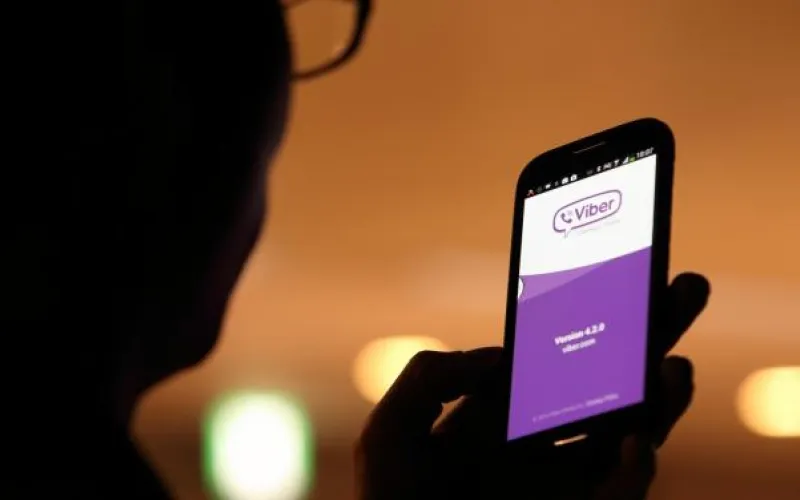 Поддельное приложение для смартфона, которое скачивает данные из WhatsApp, обнаружено в России