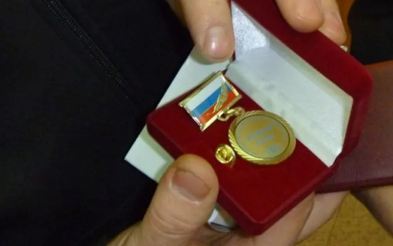 Более 600 жителям Алтайского края вручили почётное звание «Ветеран труда»