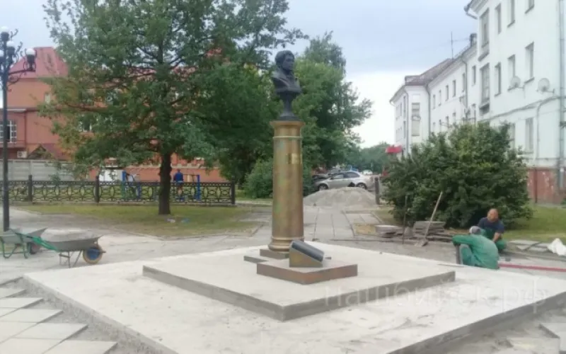 Памятник А.С. Пушкину установили в Бийске