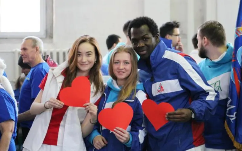 Волонтёры Алтайского края смогут бесплатно посетить матчи хоккейного клуба «Алтай»