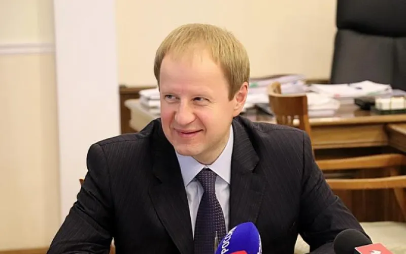 Виктор Томенко накануне «Кубка чемпионов» в Барнауле встретился с международными судьями и наблюдателями турнира по гребле